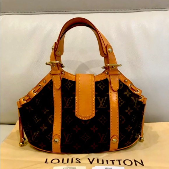 Authentic Louis Vuitton Theda GM bag excellent condition - Picture 5 of 7